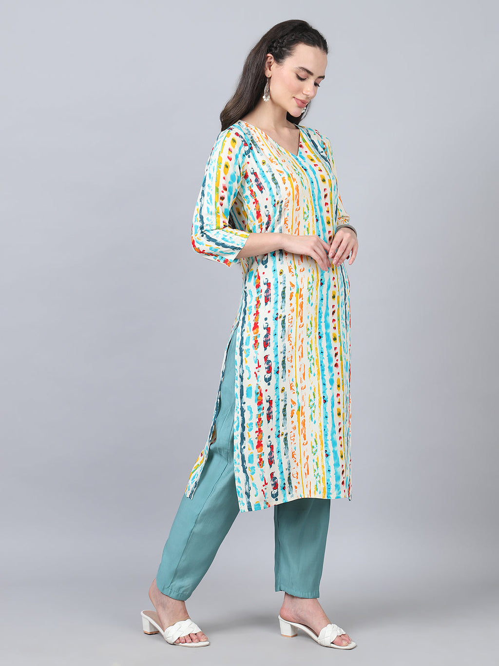 Flamboyant Beige Printed Straight Women's Kurti