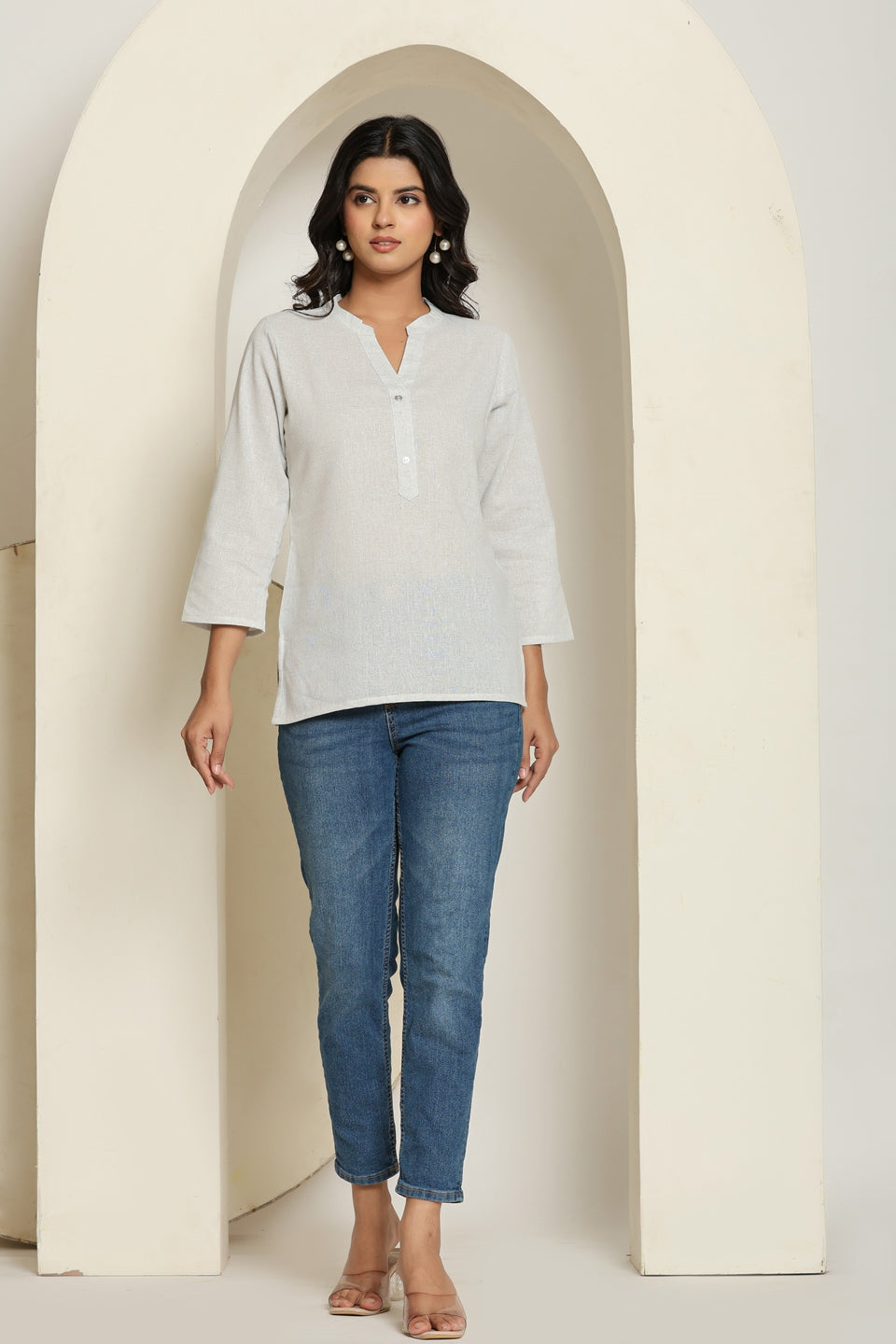 Flamboyant White Solid Regular Top