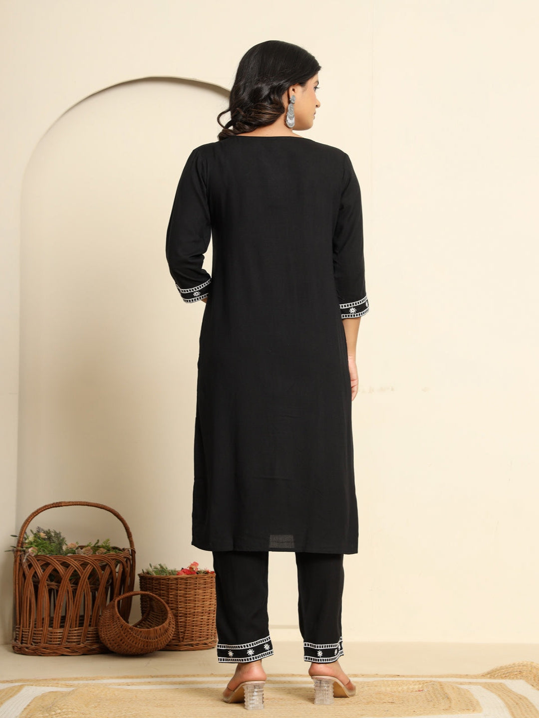 Black Royan Straight Kurta with Embroidered V- Nack and Pant with Dupatta 4th