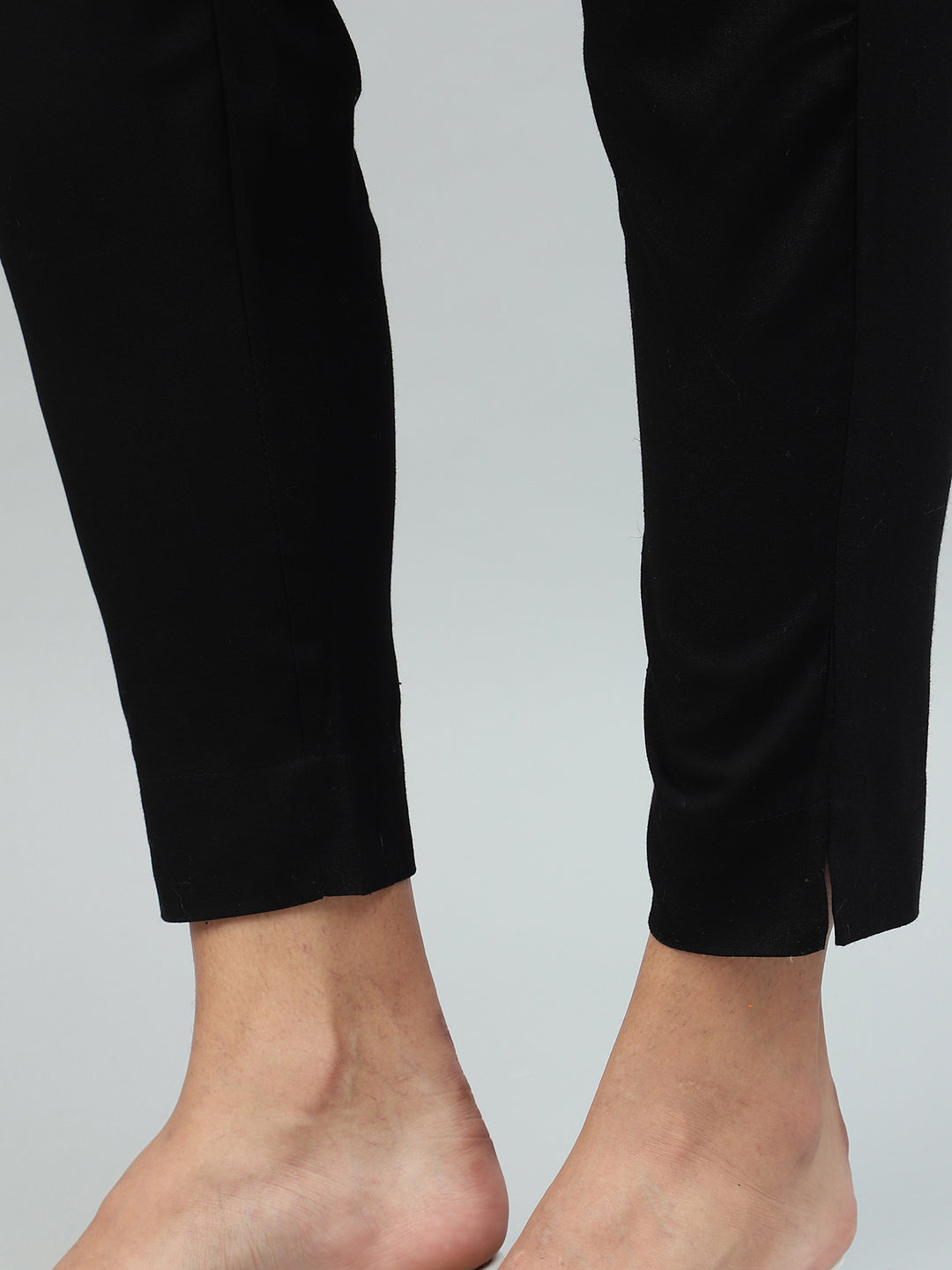 Flamboyant Black Cassual Cotton Solid Women Pant. 7th
