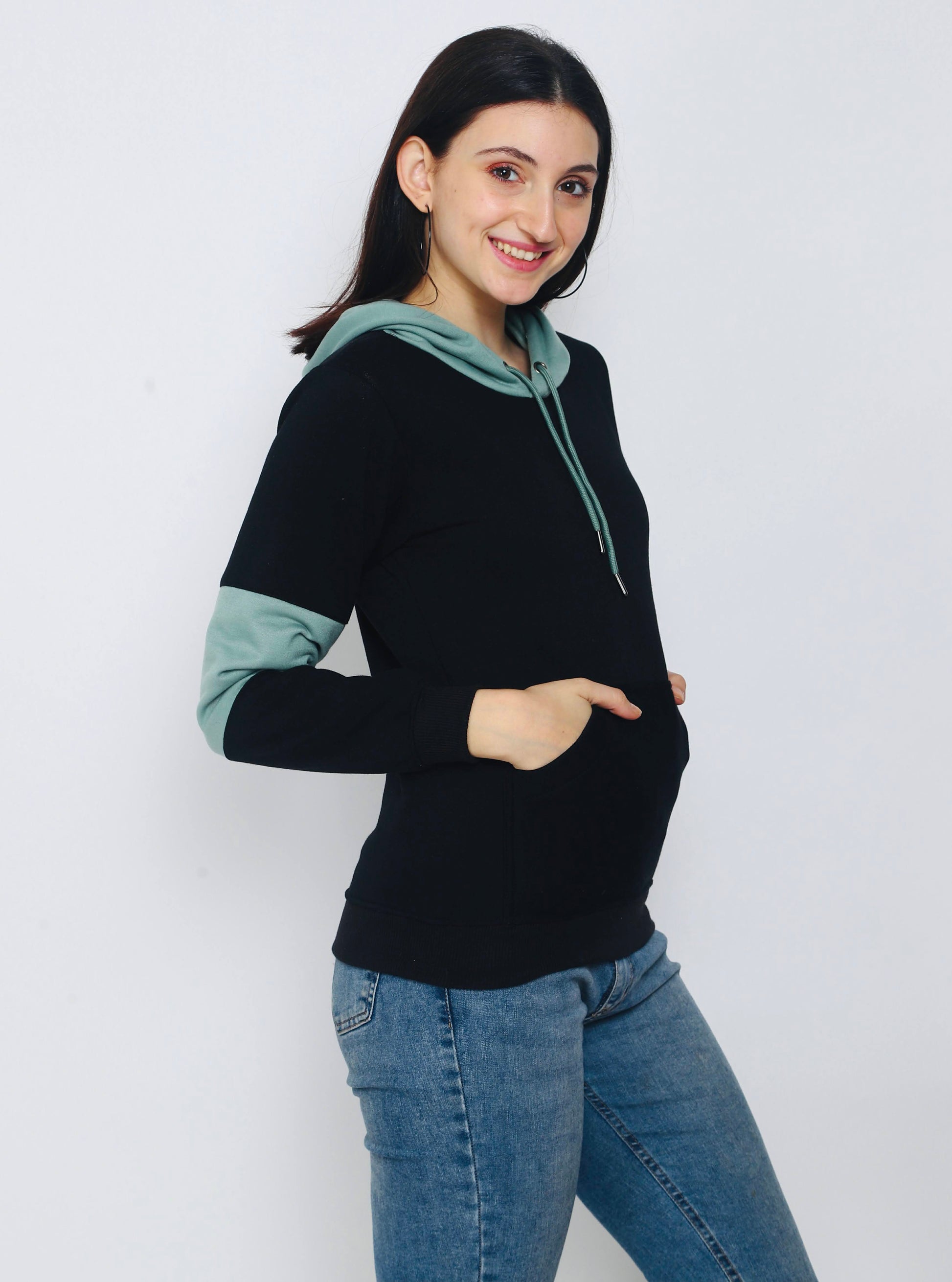 FLAMBOYANTTREND Colorblock Black Hoodie By Flamboyant Women's Hoodie