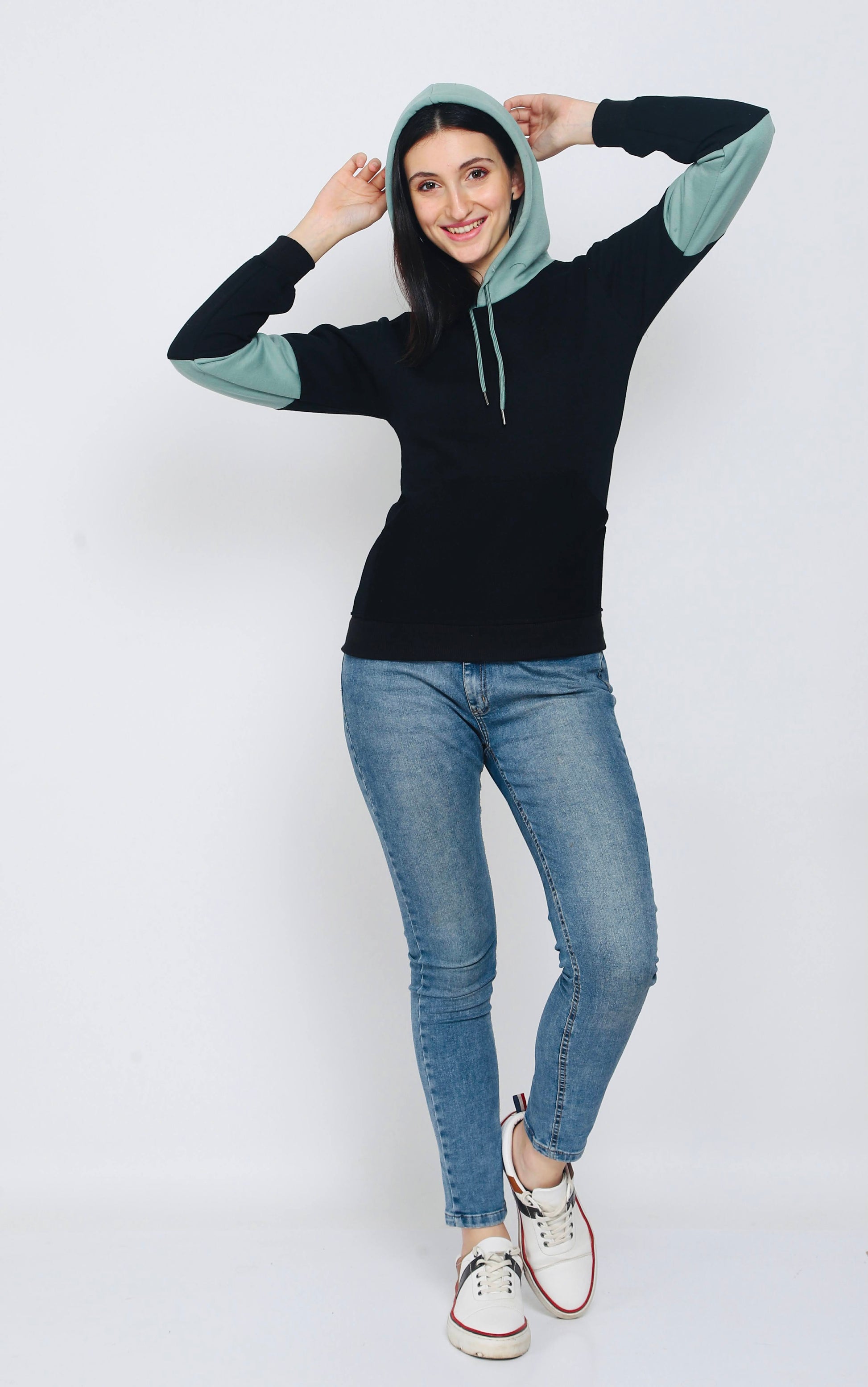 FLAMBOYANTTREND Colorblock Black Hoodie By Flamboyant Women's Hoodie