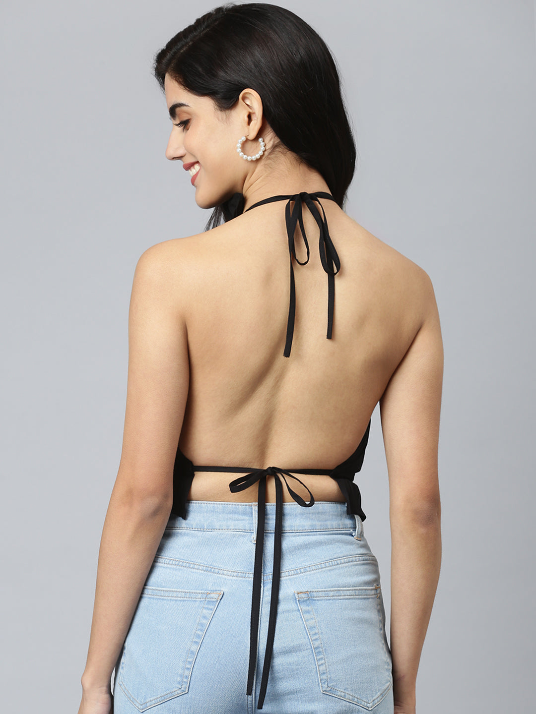 Flamboyant Women Solid Black Sleeveless Backless 2nd
