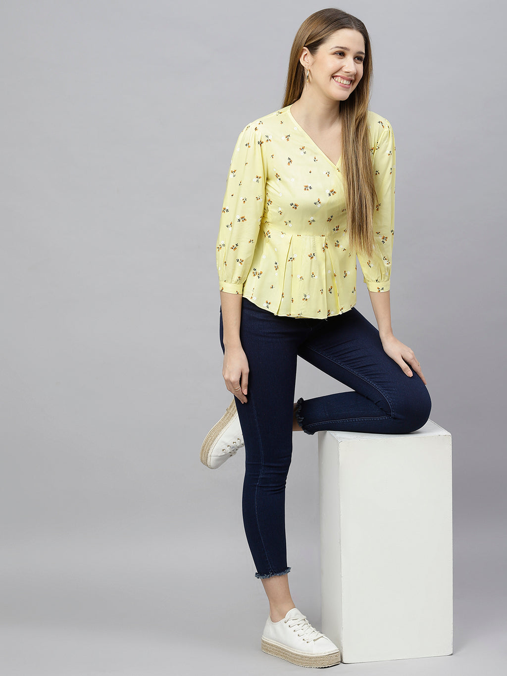 FLAMBOYANTTREND Floral Printed Top By Flamboyant Top