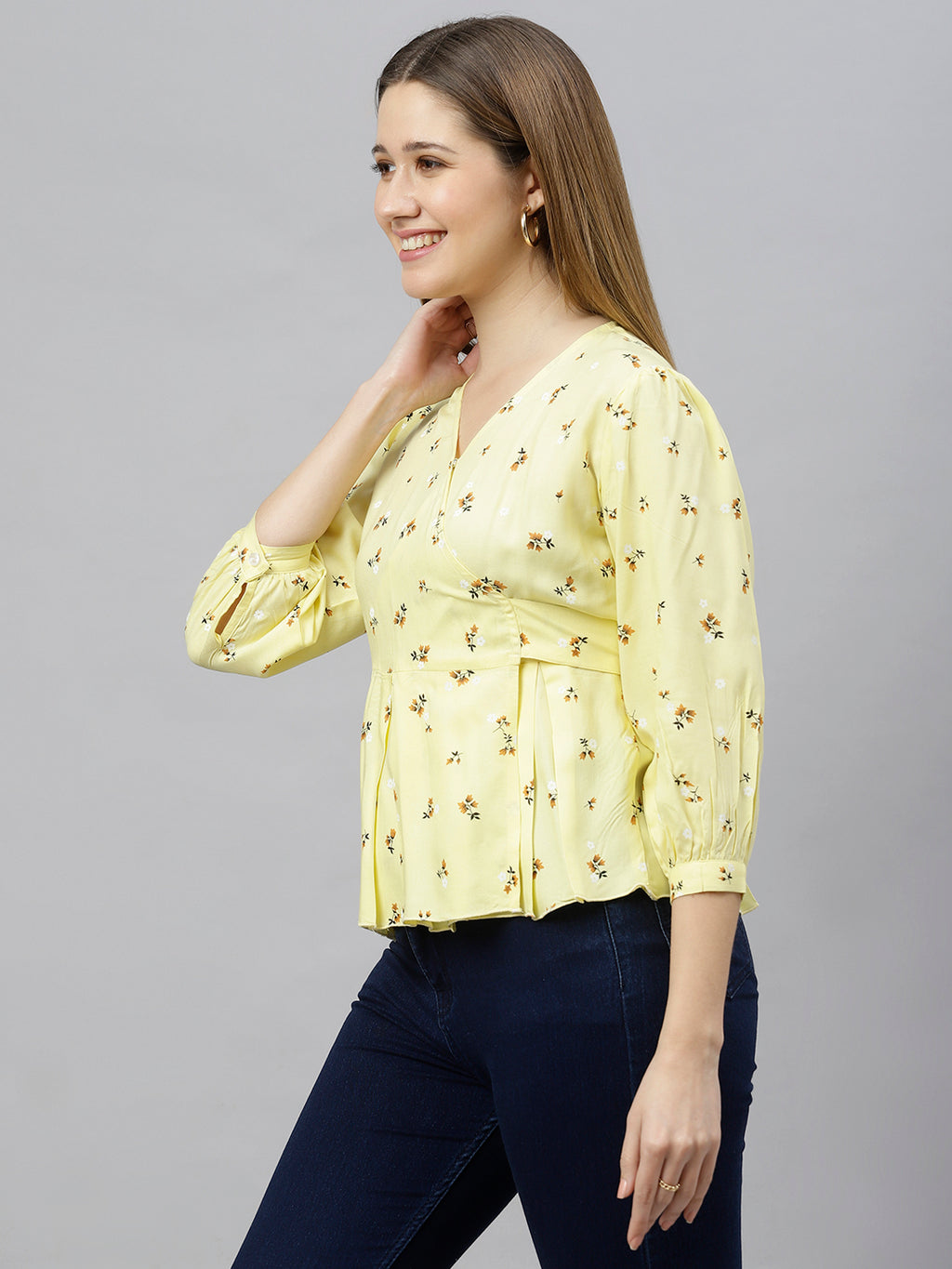 FLAMBOYANTTREND Floral Printed Top By Flamboyant Top