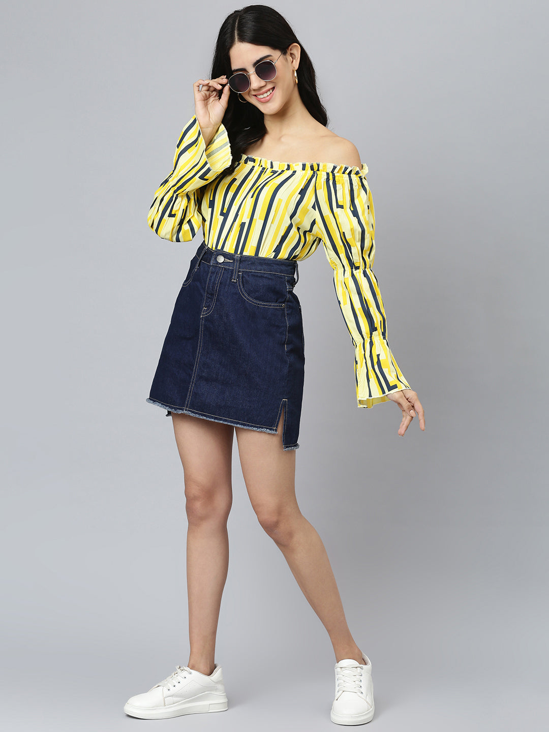 FLAMBOYANTTREND Yellow Balloon Fit Top By Flamboyant Top
