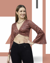 Load image into Gallery viewer, animal print tops near me - 7
